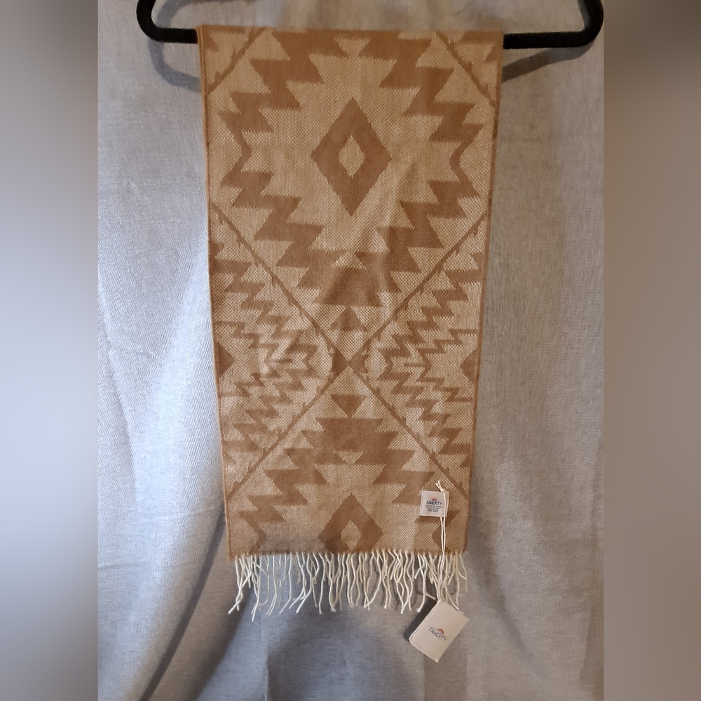 COPY - FAHERTY Alpaca Motif Scarf NWT
